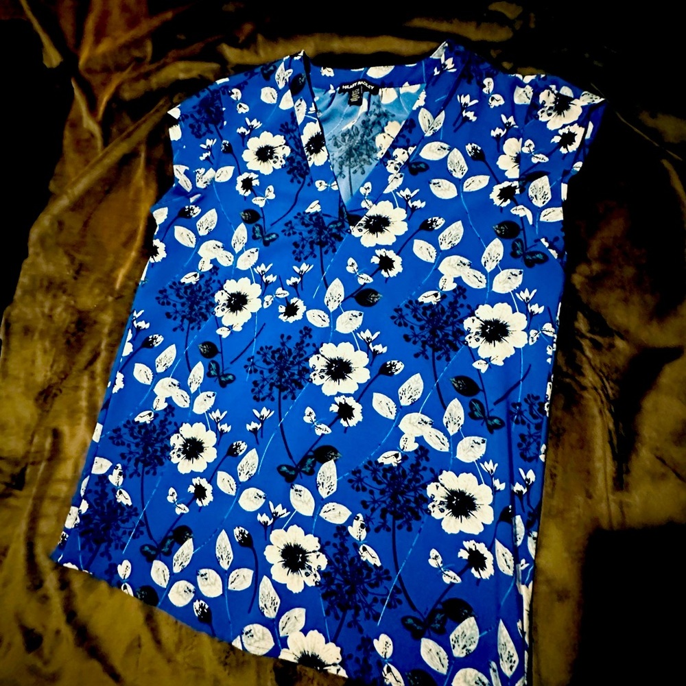 Short sleeve blouse